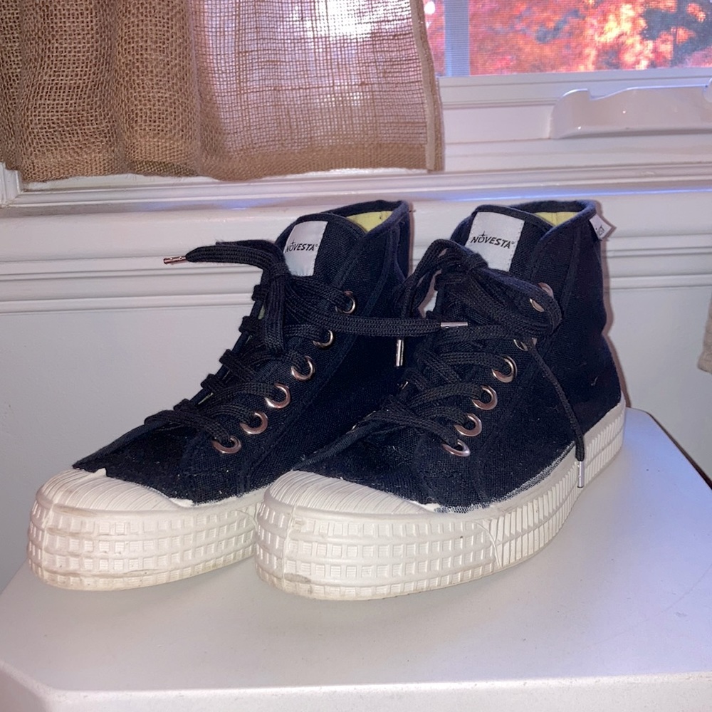 Novesta Star Dribble Hightop Sneakers, black, women’s size 38